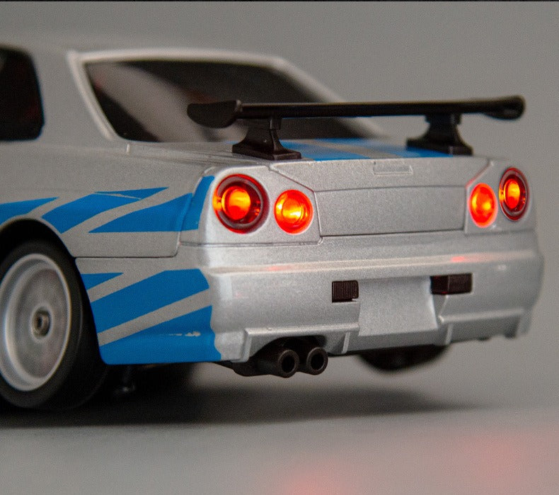 1:18 Scale RC Flip Model Car – Metal Shell